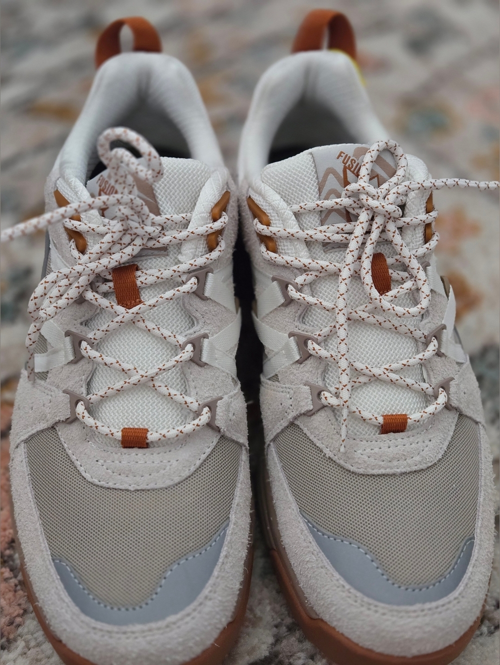 NWOT Karhu FUSION XC  CLOUD DANCER / BLANC DE BLANC 